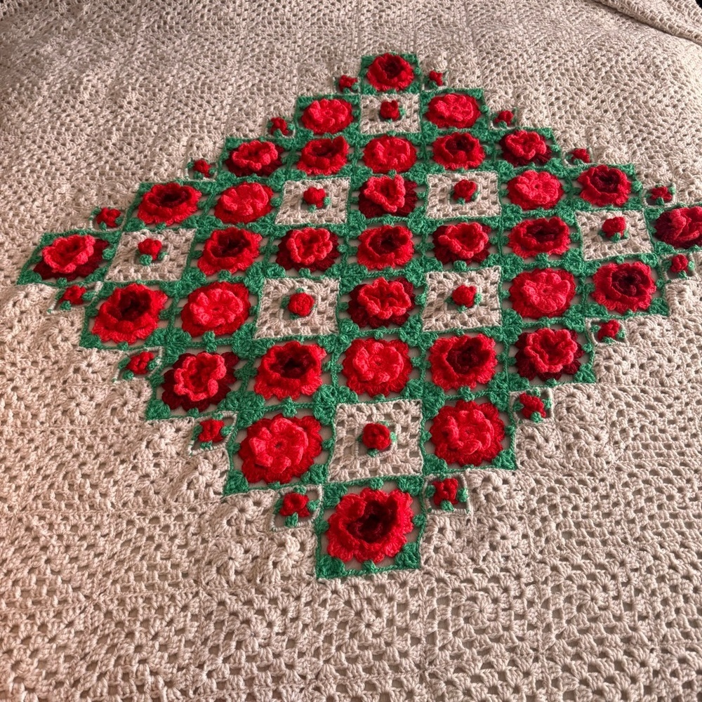 Vintage King Size Cottagecore Boho Square 3-D Roses Crocheted Blanket 96” x 96” - Picture 4 of 12